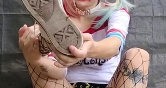 Cover Mythicmaggie Onlyfans Harley Wants Her Feet Worshipped Pov You Cant Believe Your Eyes When You Stumble Upon Thep