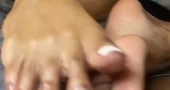 Enjoyyourfetish - Laying Her And Crazy Bed Messy With Part Got 4P In Lol Tips French Onlyfans Job It Tenlittoes Foot