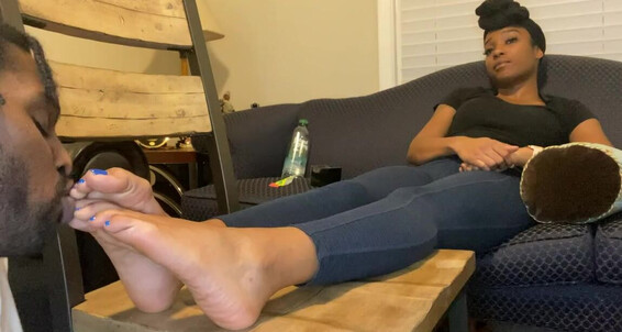 Enjoyyourfetish - Part Melanatedbossfeet With Onlyfans Footworship 3P