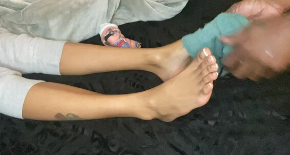 Enjoyyourfetish - Prep Tenlittoesp Cracking With Onlyfans Toe