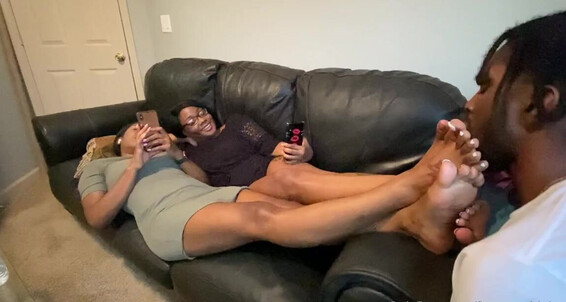 Cover Enjoyyourfetish Onlyfans Xsuckmytoesx Thegodfairyp