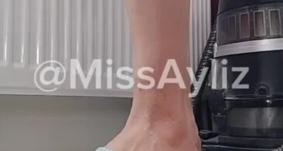 Mistress Ayliz - Mistress Loyalfans Crushed Ayliz I Chips
