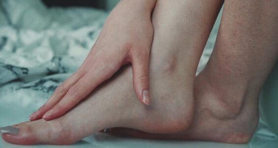 Cover Toetallydevine Onlyfans Time To Enjoy This Grey Pedicure Fullyp