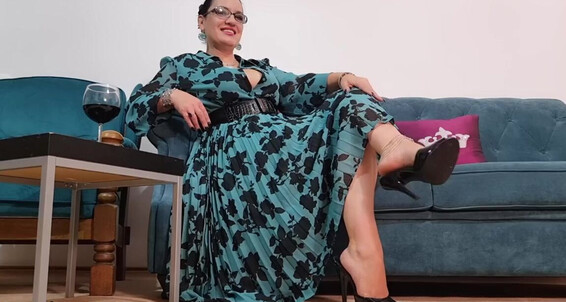 Mistress Luna - Kneel And Permiss Worshiped Onlyfans Be Gorgeous Before Feet Beg My To Perfect Deserve Everyday Mistressluna For