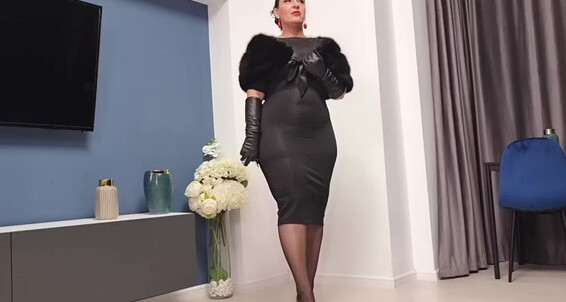 Mistress Luna - You Kneel And Do Watch Onlyfans I This Weekend Tell Mistressluna What Will