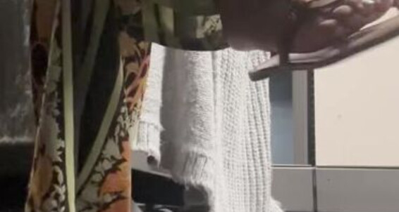 Sugared - Dangle Toes Soles2 Shaking Soles Onlyfans Under The Desk