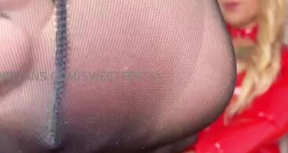 Cover Sweetfeetsy Aka Sweetfeetsy 12 16 2024 Onlyfans Video Mommys Sweaty Christmas Stockings Joi