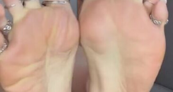 Jennysfeetelysium - You Stare Up 2024 On Onlyfans Jennysfeet Foot While 04 14 Work Fetish Catching Video