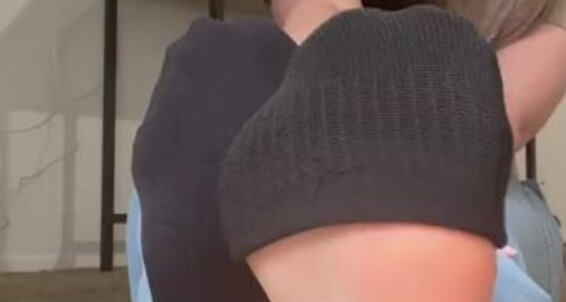 Jennysfeetelysium - 2024 Onlyfans Jennysfeet Countdown Foot 08 With Sweaty 14 Sock Joi Stinky Fetish Video Peel
