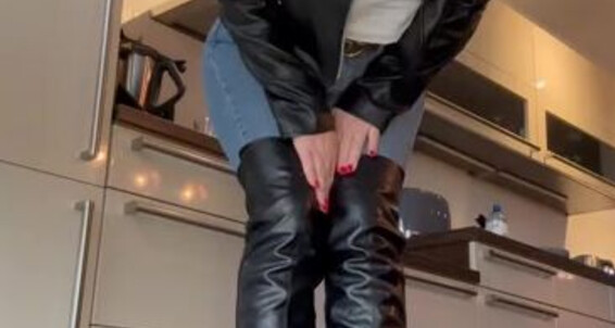 Lady Kira - Lady Stiefelgttin Aka Kmoneydom Befehle Onlyfans Deiner Kira