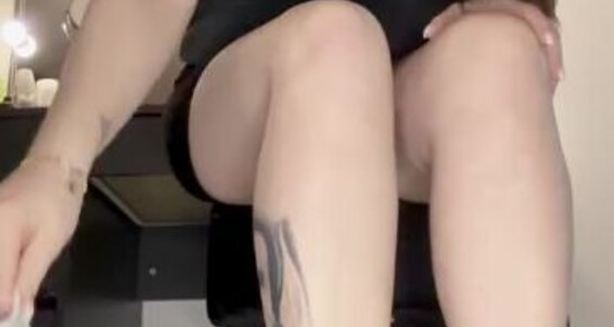 Lady Kira - You Do Vs Barefoot Onlyfans Aka Kira Kmoneydom Prefer Lady Sneaks Socks What