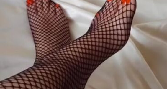 Mistresselif - Ezildiini Izle Nasl Onlyfans Corabma Ayamn Altnda Penisin File Taklyor