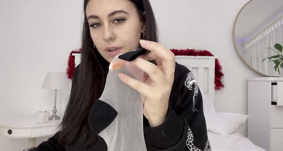 Solelylanzi - Onlyfans Sheer Sock Video