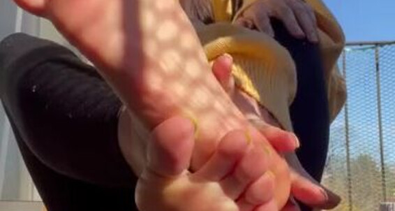 Goddess Kate - You Mantra I Weekend Know O A Katescutiies The Aka To Close Little For Kate Goddess Onlyfans Favorite My Out Are Feet Your