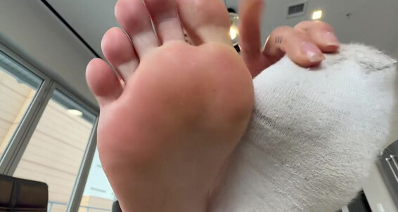 Goddess Kate - So To Aka Shrunk Onlyfans Kate Him And Was I The Someone Gym Goddess At Play Staring Me Home Katescutiies Brought