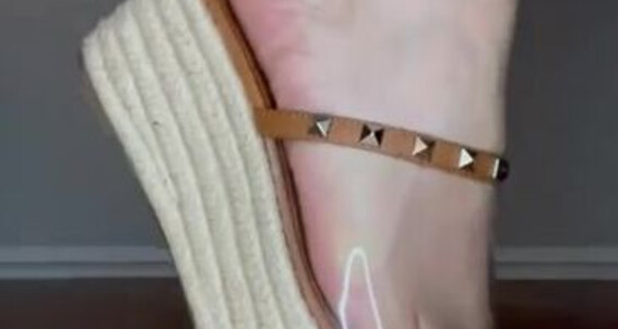 Pinky Perfect - My Shoes Is New Pinkyyperfect Onlyfans Fav Showing Off Bn