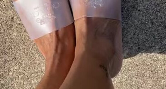 Queenjodiieetoes - You Are Onlyfans Aka Prettyfeetonly1800 Enough A Feet Person Has Bold To Women In She Beautiful Tell