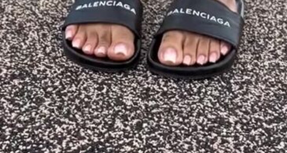 Queenjodiieetoes - Enjoy It The Onlyfans Aka Prettyfeetonly1800 Nice When Out Weather S