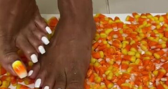 Queenjodiieetoes - You Crush I Know On Corn Aka This Me Toes These For Candy Onlyfans Prettyfeetonly1800 So Crushing Let