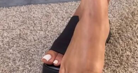 Queenjodiieetoes - You More Onlyfans Aka Prettyfeetonly1800 I Know Want