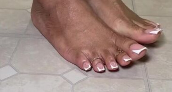 Queenjodiieetoes - Barefoot Onlyfans Aka Prettyfeetonly1800 Free I Being Feel Like