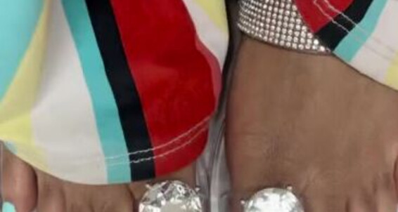 Queenjodiieetoes - Slides Shoes Fav Onlyfans Aka Prettyfeetonly1800 Diamond I One My Of Like