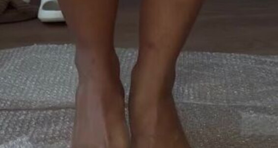 Queenjodiieetoes - Popping Onlyfans Aka Prettyfeetonly1800