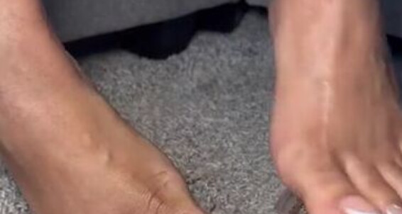 Queenjodiieetoes - Turn When It Prettyfeetonly1800 Like Aka You I Onlyfans
