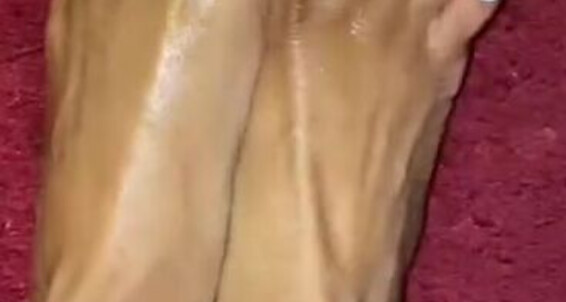 Queenjodiieetoes - Between Slide Prettyfeetonly1800 Like Your These Aka Or To Soles Onlyfans In Youd Toes