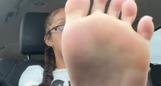 Goddess Niah - S Onlyfans Car Niahnastyyfeet Feet