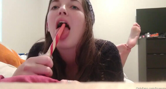 Cover Lisaasmr Onlyfans Candy Cane Sucking Asmr2