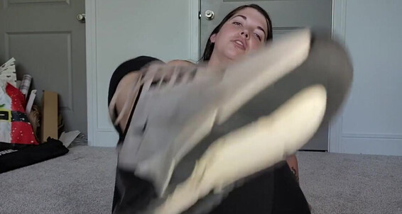 Lisa Asmr - And Get Shoes Onlyfans Custom My Clean Lisaasmr Trampled