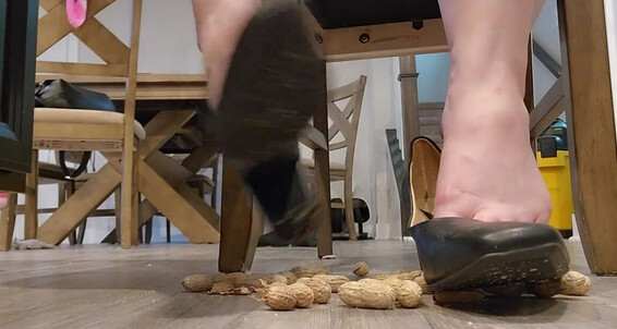 Cover Lisaasmr Onlyfans Crushing Crunchy Food Asmr Custom