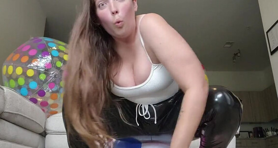 Lisa Asmr - Bounce Lisaasmr Stick It And Full Asmr Em Onlyfans Spread Video Of