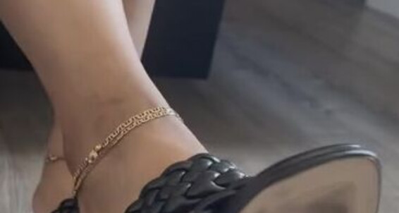 Mama Rican - Full Rican Thick Onlyfans Aka Feet Ricansoless Mama Tease Footacular1 Video
