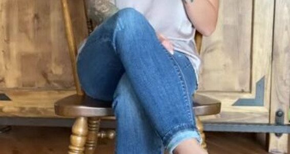 Misstinytootsies - You Room The Onlyfans Waiting Staring In Caught