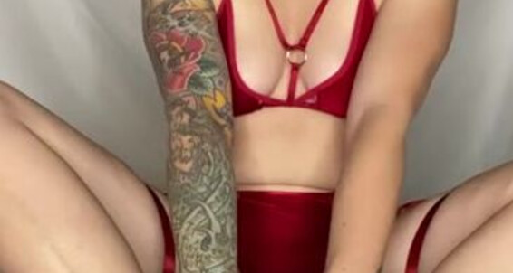 Misstinytootsies - Be Valentine My You Onlyfans Will