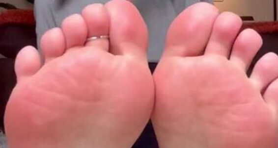 Petite Feet Penelope - Penelope Fetish Penelopestootsies739 Foot Petite Aka Happy Onlyfans Friday Feet