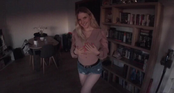 Valentine B - B Video 2685102 Valentine