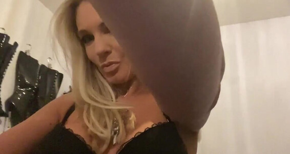 Lady Dark Angel - Good Onlyfans Morning Ladydarkangeluk Sexy A