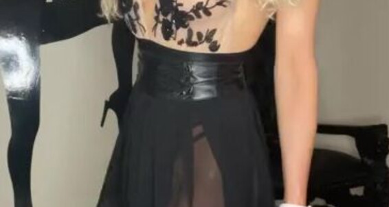 Lady Dark Angel - Ladydarkangeluk My Onlyfans Just Showing Outfit