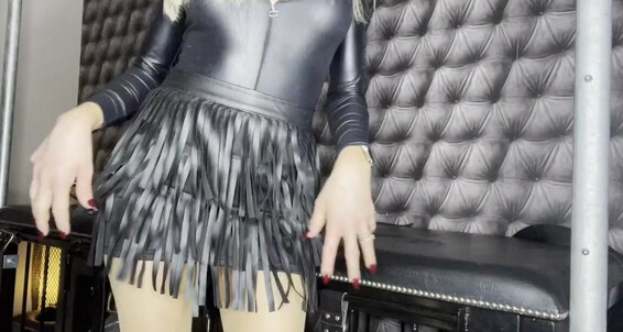Lady Dark Angel - Ladydarkangeluk Kiss My Worship Onlyfans Asssunday