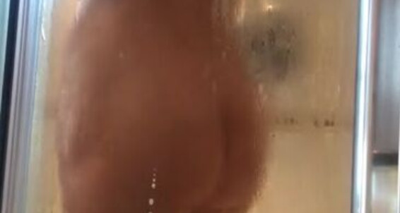 Lady Dark Angel - Lol Everyone Got So Happy Ladydarkangeluk Xxxx My Ok Onlyfans A Watch I Shower Saturday Up Me Take Hair Washing