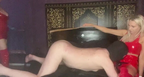 Lady Dark Angel - Ladydarkangeluk Suck Lady Slavep And Borgia Cane Onlyfans