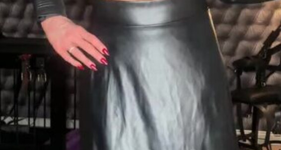 Lady Dark Angel - Leather Onlyfans Ladydarkangeluk In Swishing