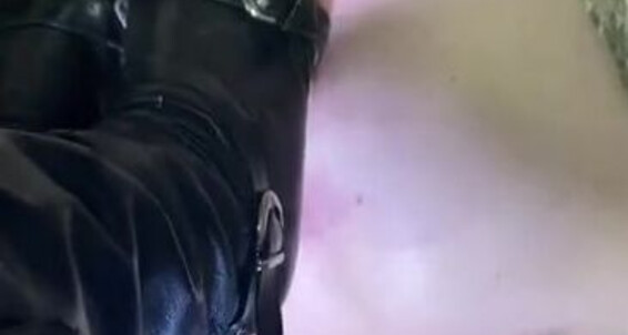 Cover Ladydarkangeluk Onlyfans Who Loves Trampling