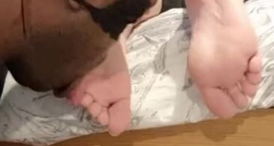 Toesbeforebros - Meghan Sexy Sole My Clip Worship With Friend Onlyfans