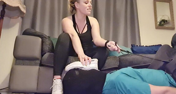 The Foot Queen - A Punishment Foot Fitting England Aka Queengf90Premium Onlyfans Queen The Of