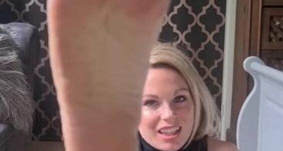 The Foot Queen - Little A Your Foot England Aka Queengf90Premium Taste Medicine Onlyfans Queen Own The Of