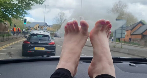 The Foot Queen - Wet Check Foot Out England Aka Queengf90Premium How My Are Onlyfans Feet Queen The Of